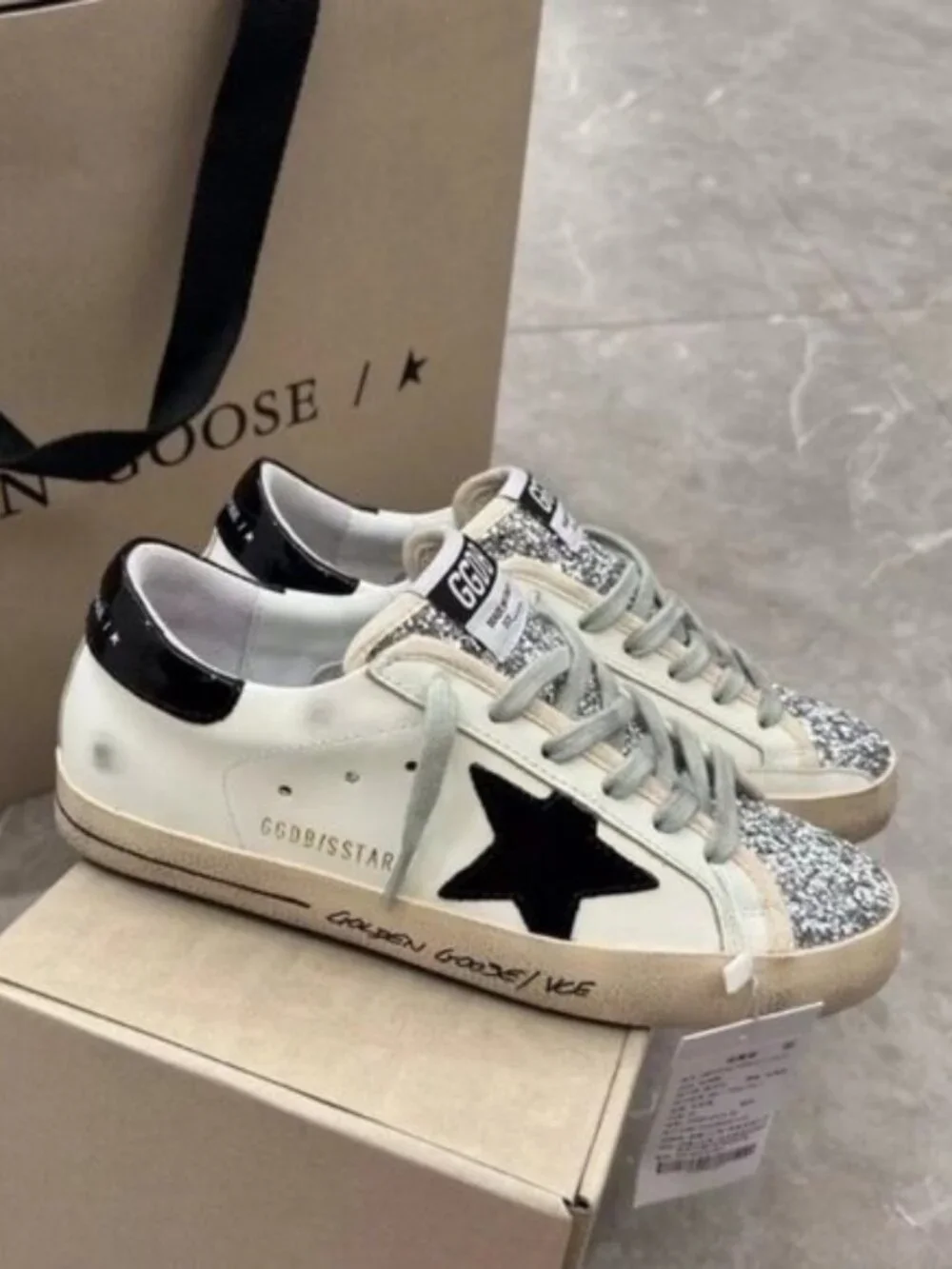 Golden Goose White Leather Sneakers with Black Star & Glitter Toe - Picture 1 of 8